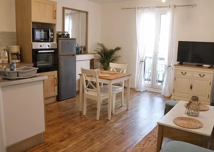 Le 8 ∙ Appartement cosy avec balcon vue sur mer